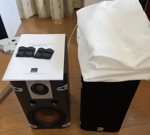 DALI  ダリ　LEKTOR 1 ブックシェルフ スピーカー 2本1組