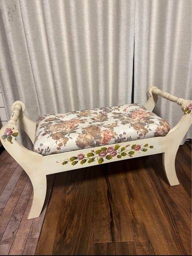 ロココ調スツール・アンティーク調ソファー2点セット