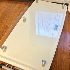 【美品】ローテーブルにもなる無段階昇降リフティング ガラステーブル ダイニングテーブルの画像