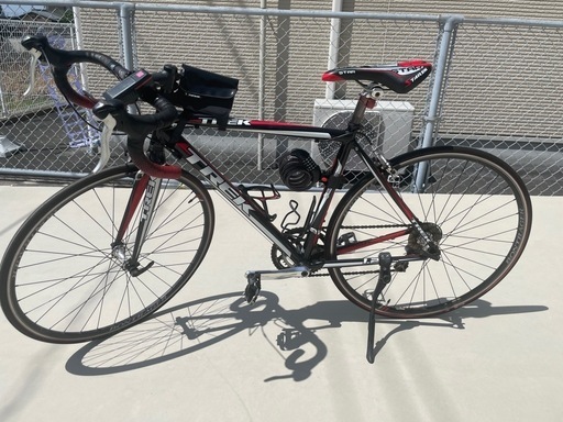 TREK 1.2 alpha2010　18段変速  ロードバイク