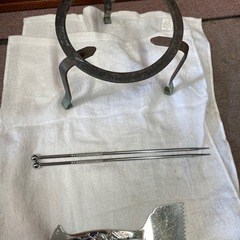 昭和レトロな囲炉裏 火鉢(収納付き) の画像