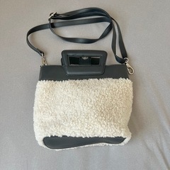 美品★AZULショルダーバックの画像