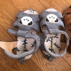 女の子の夏用靴の画像