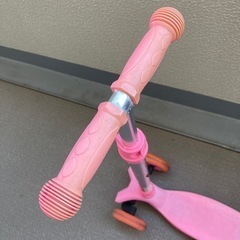 キックボード 子供用 ピンクの画像