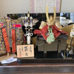 節句の兜・破魔矢飾りをさしあげます