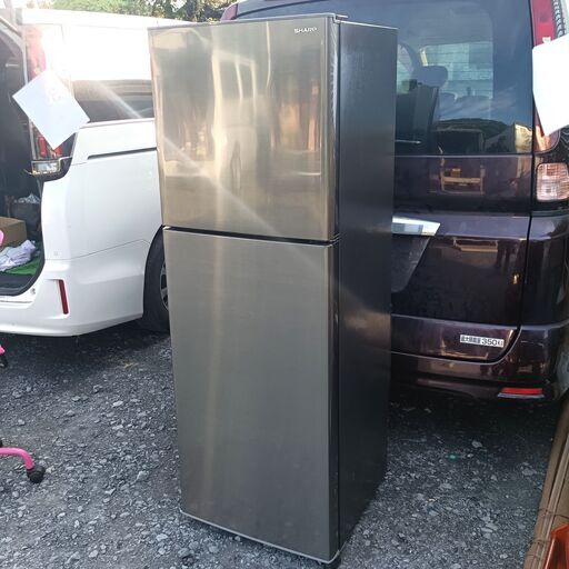 ★極美品!!お届け可！★ SHARP 225L 冷凍冷蔵庫 SJ-D23E-S