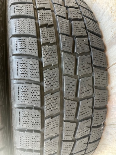 215/65/r16 スタッドレスタイヤのみ４本　アルファード30系