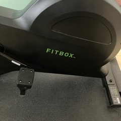 FITBOXです。あまり使用して無いので動きは滑らかです。