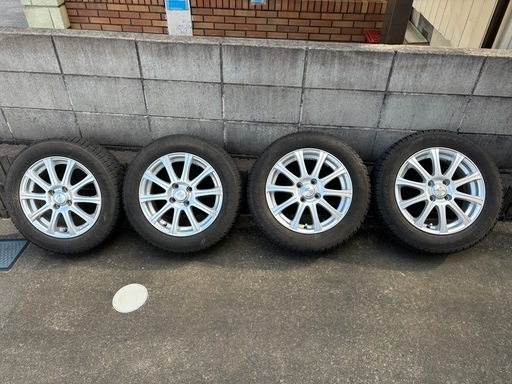 スタッドレスタイヤ175/65R15