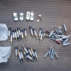 ネジ類８　埋設型ネジなど　ほぼ未使用か