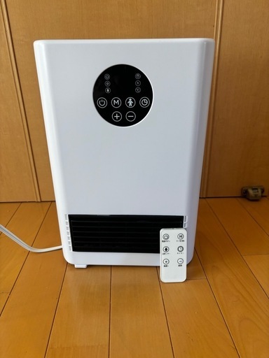セラミックファンヒーター　2023年式