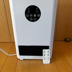 セラミックファンヒーター　2023年式