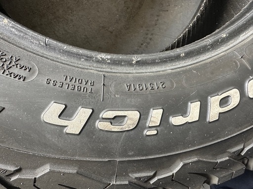 BF グッドリッチ　245/70r16
