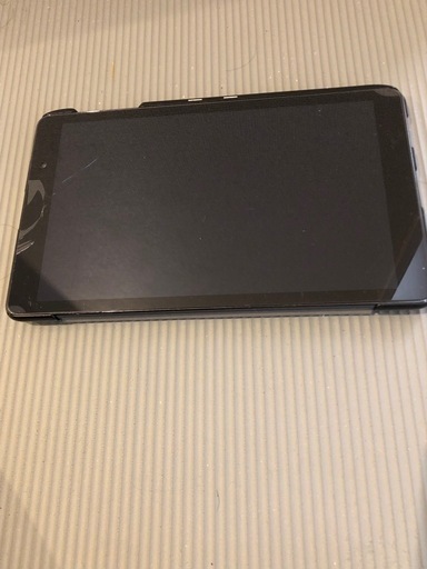 auタブレットQuatab 02