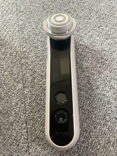 YA-MAN 美顔器　プラチナホワイト