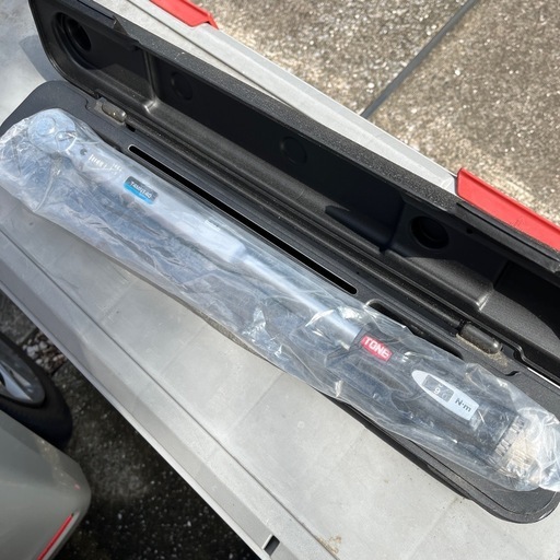 ＴＯＮＥ　プレセット形トルクレンチ（ダイレクトセットタイプ）　差込角１２．７ｍｍ　トルク調整範囲３０～１４０Ｎ・ｍ