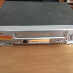 VHSテープレコーダー日立V-F1 1999年製造