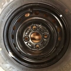 トヨタ純正　スチールホイール　12インチ　4J　PCD100　4穴　ET約40　ハブ径約54　BRIDGESTONE エコピア　145/80R12 LT　2018年の画像