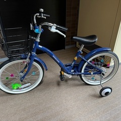 子ども用18インチ自転車・補助輪付き