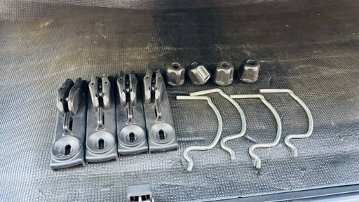 INNO　ルーフボックス　BR1800シリーズ　両側開閉　