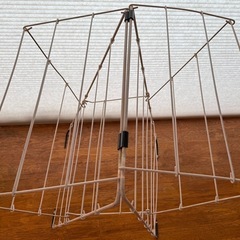 折りたたみ式洗濯物干しの画像