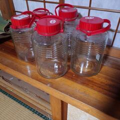 中古　容器　またでました。の画像