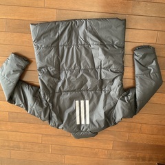【取引中】adidas アディダス　ジャンパー　ブルゾン　ジャケット　XL BLACK 定価税込11,000円　中綿入　新品未使用 メンズの画像