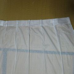 値下げ￥2,500⇒1,500　 2枚セット　カーテン・布製カーテン・白いカーテンの画像