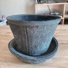 植木鉢の画像