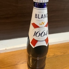 シトラスフレイバービア　1664 Blanc  with a h...