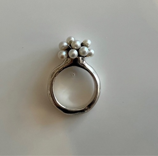 定価33000円　e.m シルバー　パール　リング