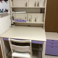 オフホワイト　学習机セットの画像