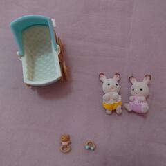 シルバニアファミリー　赤ちゃんうさぎ　ベビーカーセット