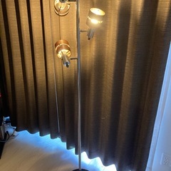 【無料で差し上げます】ニトリ フロアランプ　ウッドリング