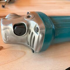 マキタ 100mm ディスクグラインダー GA4032 中古の画像
