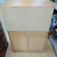 キャビネット☆ナチュラルカラー(木目)、小傷・シミあり、裏側に補修箇所あり、小さな穴あり【浜村鹿野温泉ICから3分 買取本舗 宮本リサイクル 営業時間9～19時 定休日水曜のみ←連絡できませんm(_ _)m】の画像