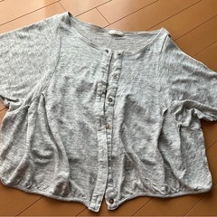 シンプル半袖トップス4点の画像