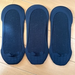 タグなし新品、靴下3足セット