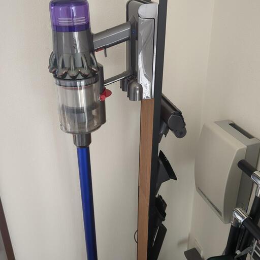 ダイソン掃除機スタンド＆付属品