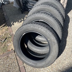 ブリザック　VRX スタッドレスタイヤ　155/65R-14 4本の画像