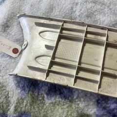 ☆GARAGE-ECO千音寺☆E-007中古パーツ ホンダ　ジョルノクレア　バッテリーカバーの画像