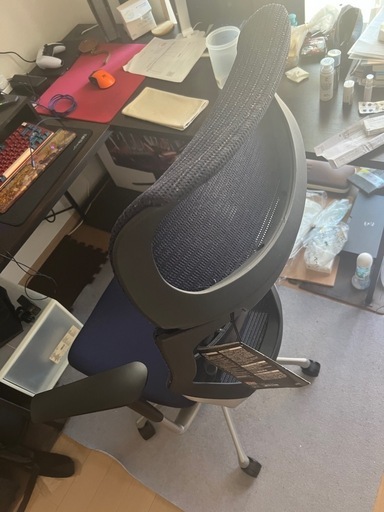 オカムラ　バロン