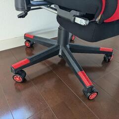 IODOOSゲーミングチェアの画像