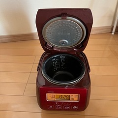 炊飯器 TOSHIBA RC-5SGの画像