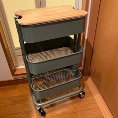 キャスター付きワゴン 
