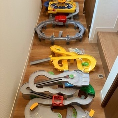 トミカ5種【メガチェンジパーキング、スーパーオートトミカビル、G...