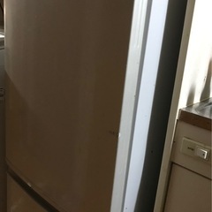 冷蔵庫の画像