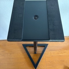 スピーカースタンドの画像