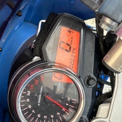 最終値下げ　バイク　スズキ　GSR250 丸目カスタム　純正パーツ付き　スマホホルダー付き　USB シガーソケット電源ポート　の画像