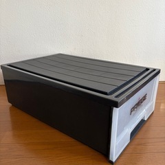 衣装ケースの画像